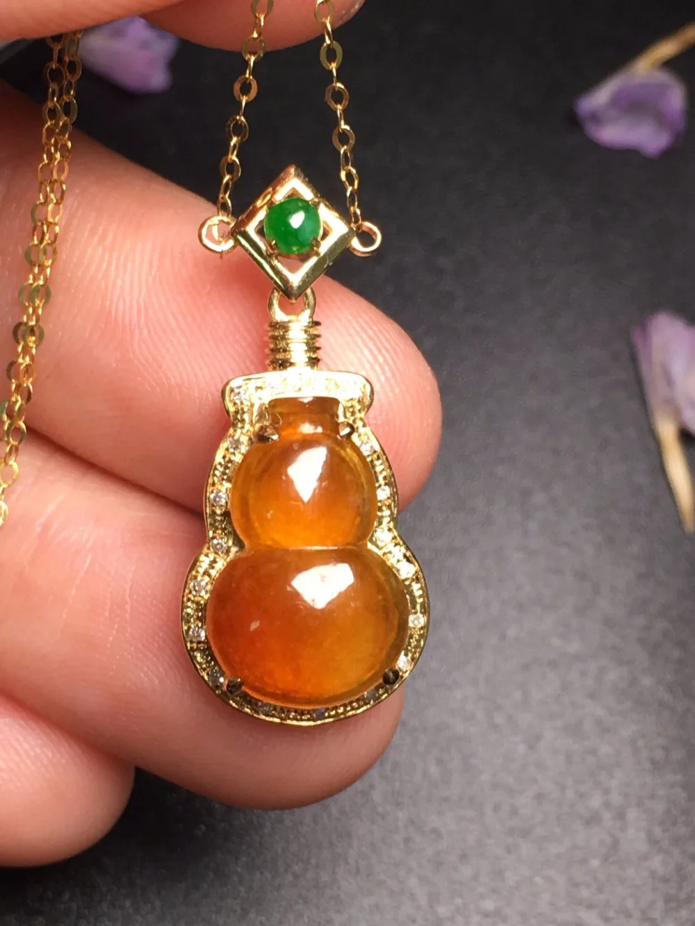 

429 Fine Jewelry Pure 18 K Yellow Gold Jewelry 100% Natural Burmes Yellow Jade Gemstone Pendant Necklace Fine Pendants Necklaces