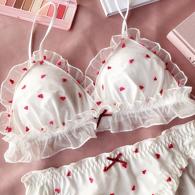 new young girls small wire free sleep underwear lace love embroidery thin cup with pad Japanese lingerie bra and panty set