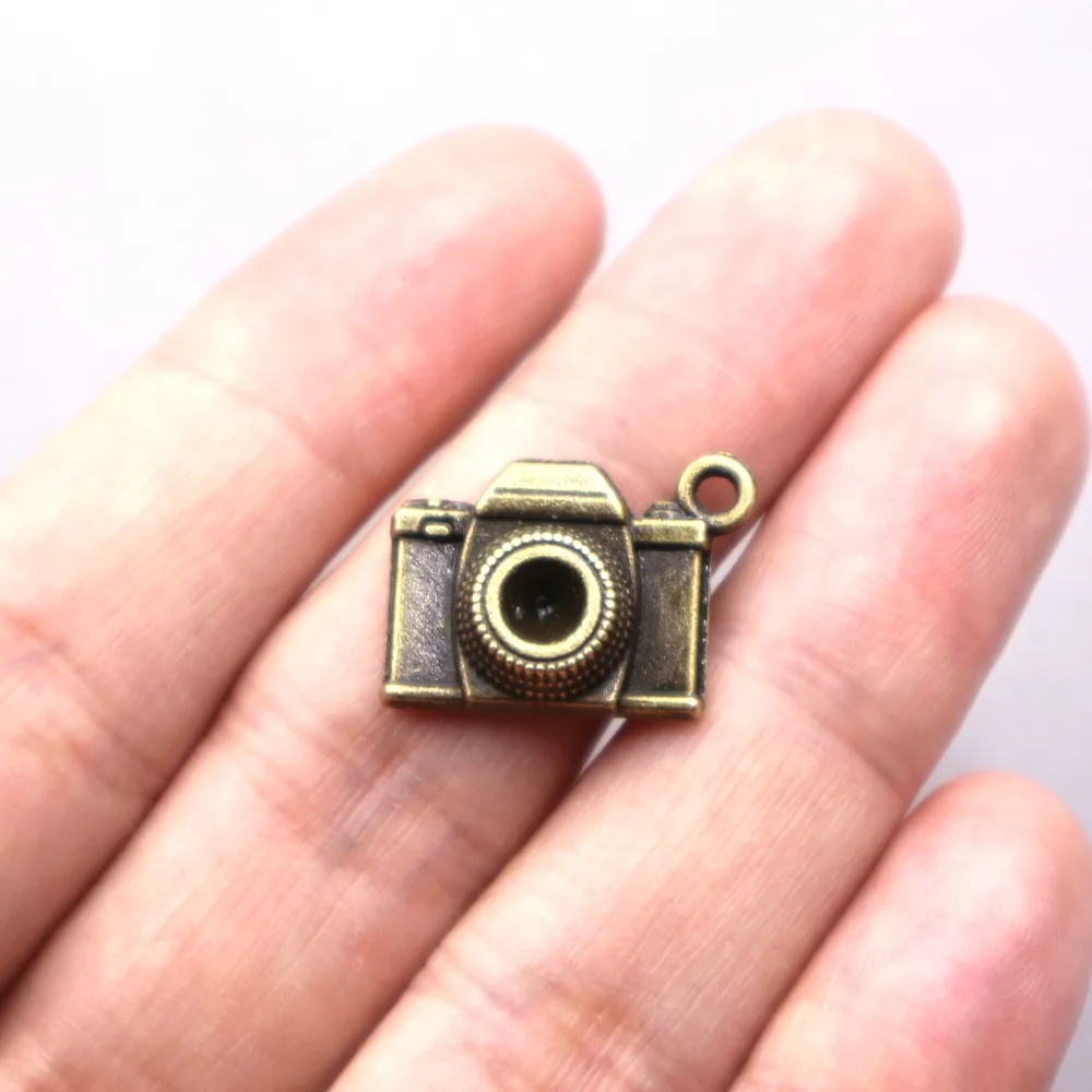 

10pcs Camera Charm Antique bronze Tone Photographer Charm Double Sided 21*16*2mm