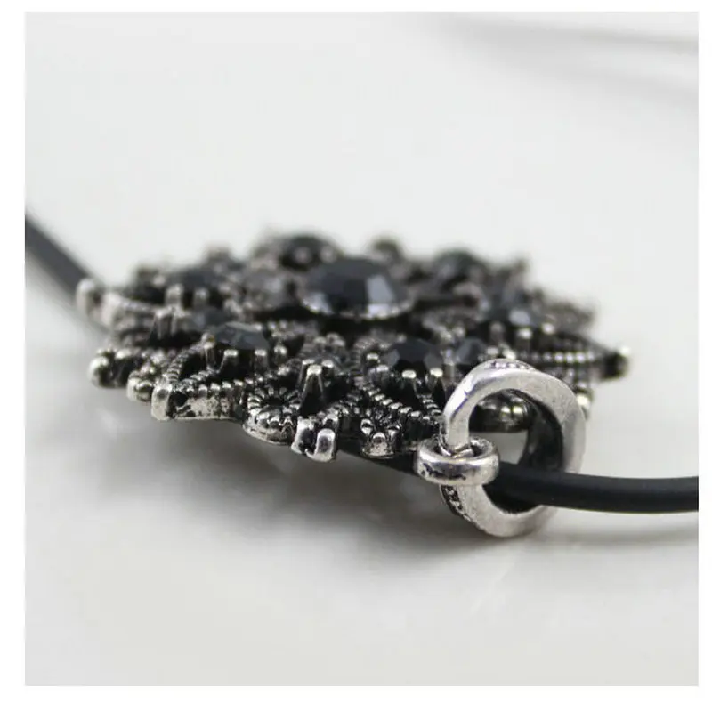 J001 BigBing Модная бижутерия Ретро серебряное черное ожерелье с подвеской из кристаллов в виде цветка Модные женские цепочки ожерелье высокое качество