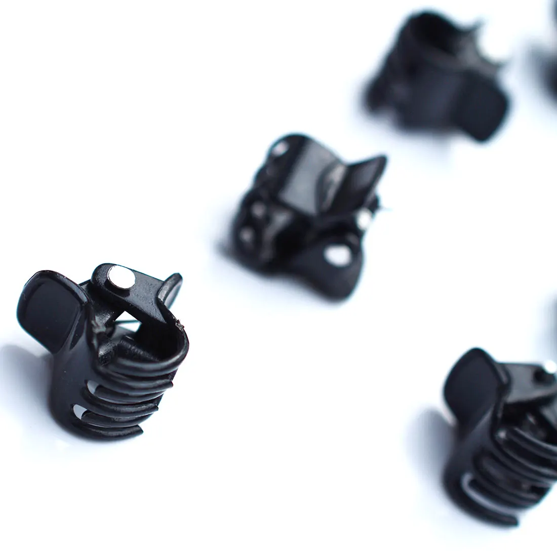 100PCS Black Pplastic Clip 1cm Mini Cute Hair Clip Korean Version Strange Hand Clip Small Claw Hair Accessories