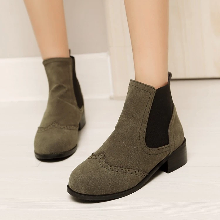 botas curtas de salto grosso
