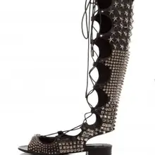 Г., новые модные летние женские сапоги-гладиаторы до колена с открытым носком женские сапоги на шнуровке с шипами пикантные сапоги на плоской подошве