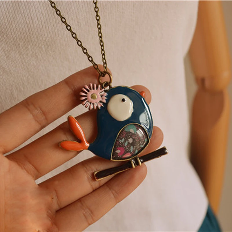 

2018 New Korean Vintage Enamel Glaze Cartoon Cute Bird Pendant Sweater Chain Necklace for Women Art Craft Ornaments Accessories