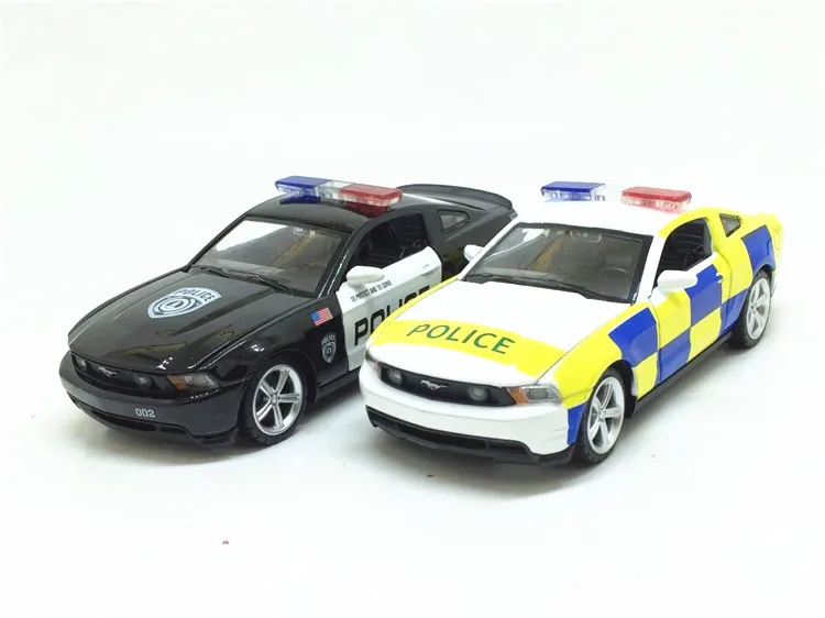 1:32 полицейская модель машины Mustang GT из сплава с отжимом коллекционная игрушка для