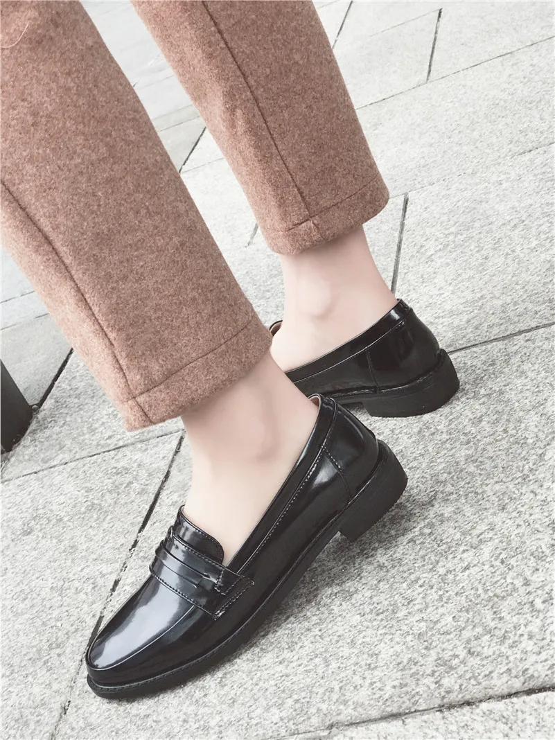 CONASCO Одежда высшего качества Для женщин на низком каблуке Классические туфли-лодочки круглый носок Slip-on Лакированная кожа Удобные женские