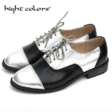 Модные женские разноцветные туфли на плоской подошве в британском стиле из натуральной кожи; цвет золотой, серебристый; женская обувь с перфорацией, оксфорды на шнуровке; большие размеры