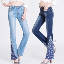 На лето и весну Модные женские вышивка цветочные кисточкой стрейч джинсовые штаны, потертые джинсы с вышивкой, брюки для женщин