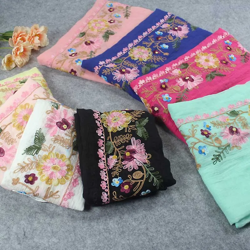 

2019 Hot Fashion Cotton Sun Flower Embroidery Scarf New Design Shawl Scarves Soft Bohemian Colorful Girls Scarves bufanda mujer