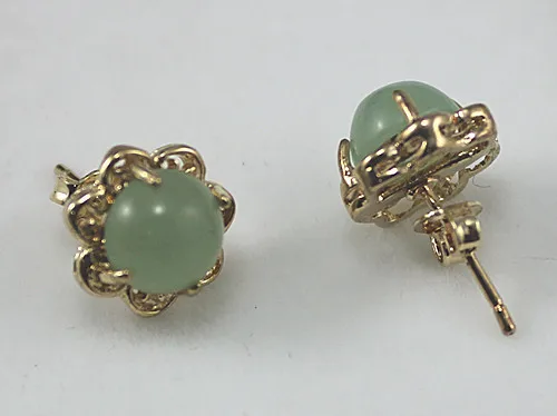 

whosale 8mm green jade earrings 5.29