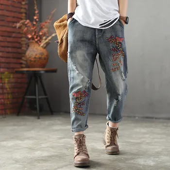 

2019 New Embroidery Jeans Women Ripped Retro Jeans Denim Harem Pants Ladies Elastic Waist Bleached Vintage Denim Trousers R645