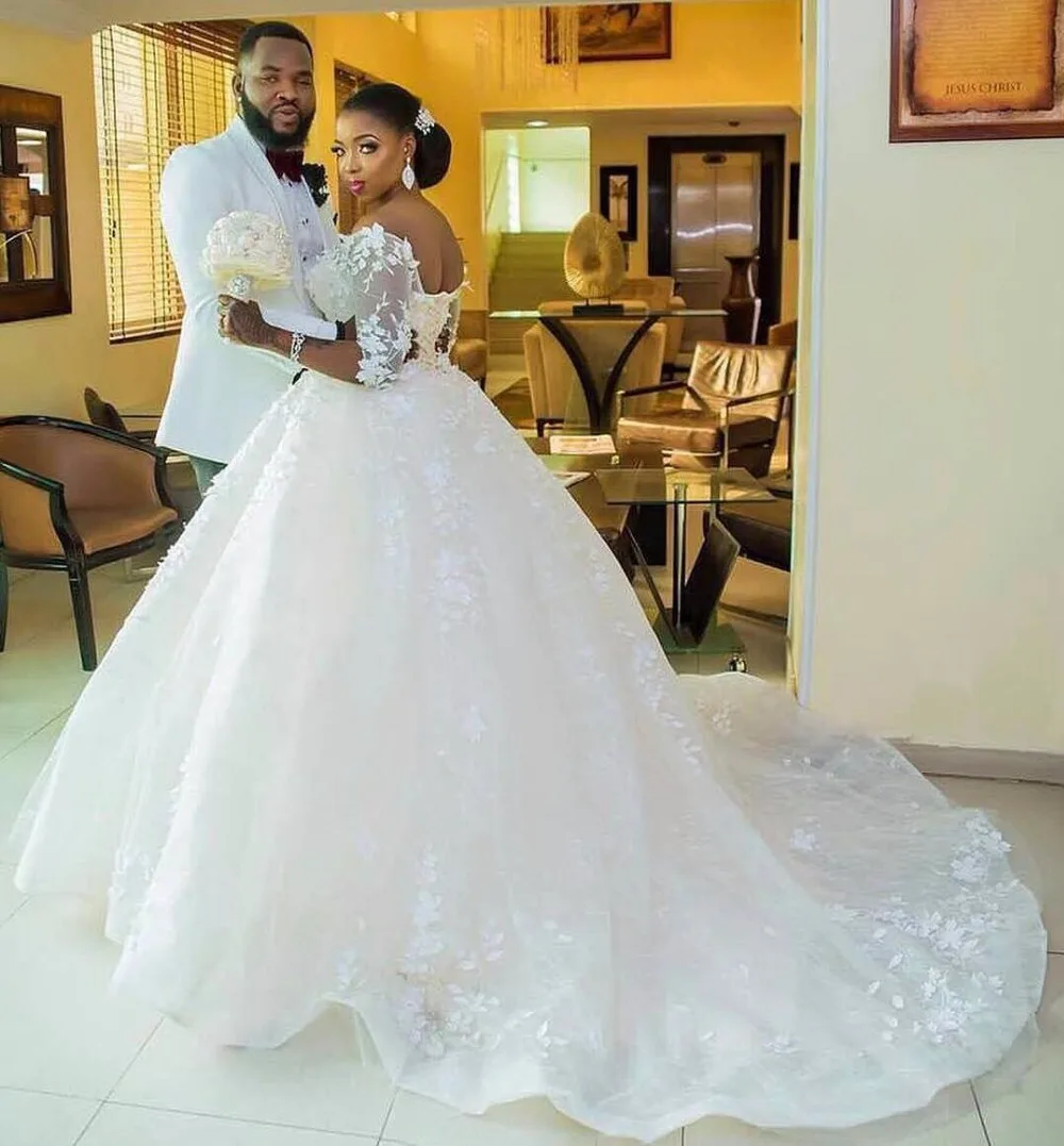 

African Long Sleeves Ball Gown Wedding Dresses Lace Flora Appliques Sheer Half Sleeves Bridal Gowns Arabic wedding gown