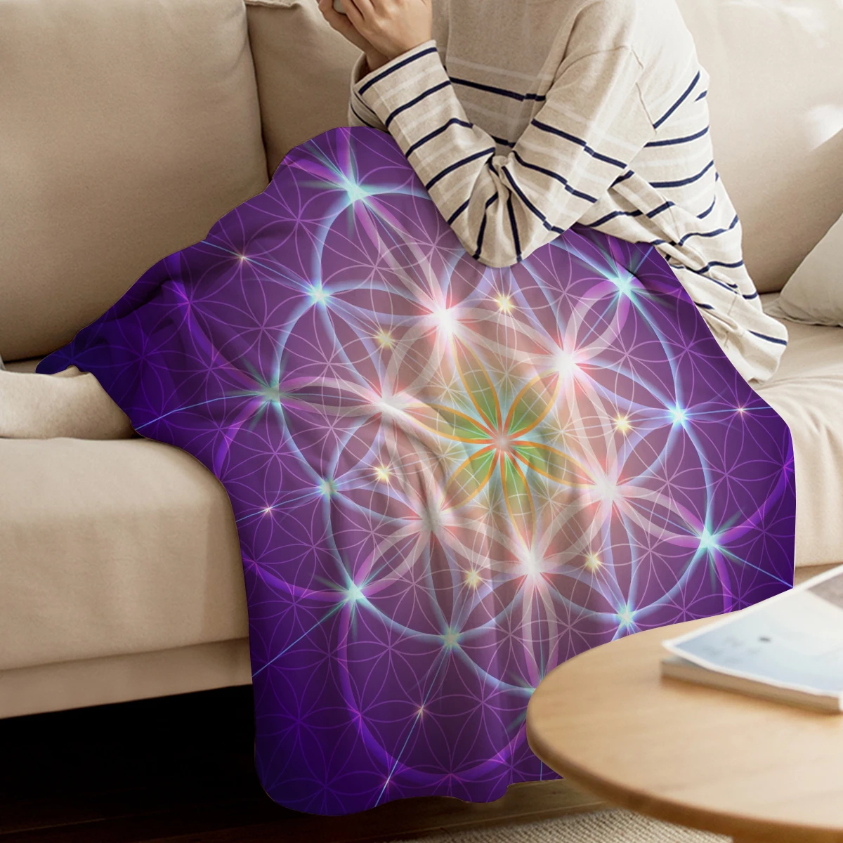 

WARMTOUR Throw Blanket Purple Flower of Life Throw Blanket Soft Warm Microfiber Blanket Flannel Blanket