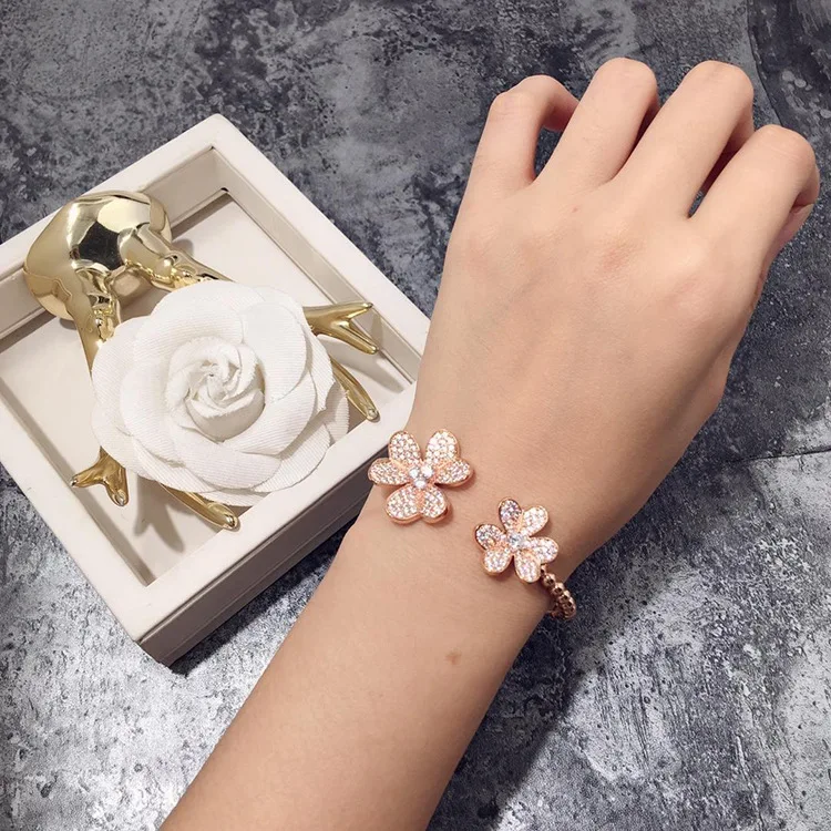 

Bilincolor fashion luxury rose gold fullfilled cubic zirconia flower charm girls bangle for women