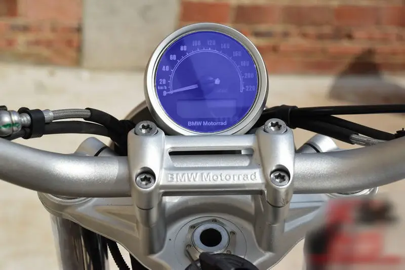 Защитная пленка Km для BMW R NINE T SCRAMBLER 2016-2017 защитная износостойкая с защитой от