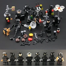 HOT 8pcs SAWT city Police Modern military special police commando special forces weapons building blocks Figures toys LegoINGlys