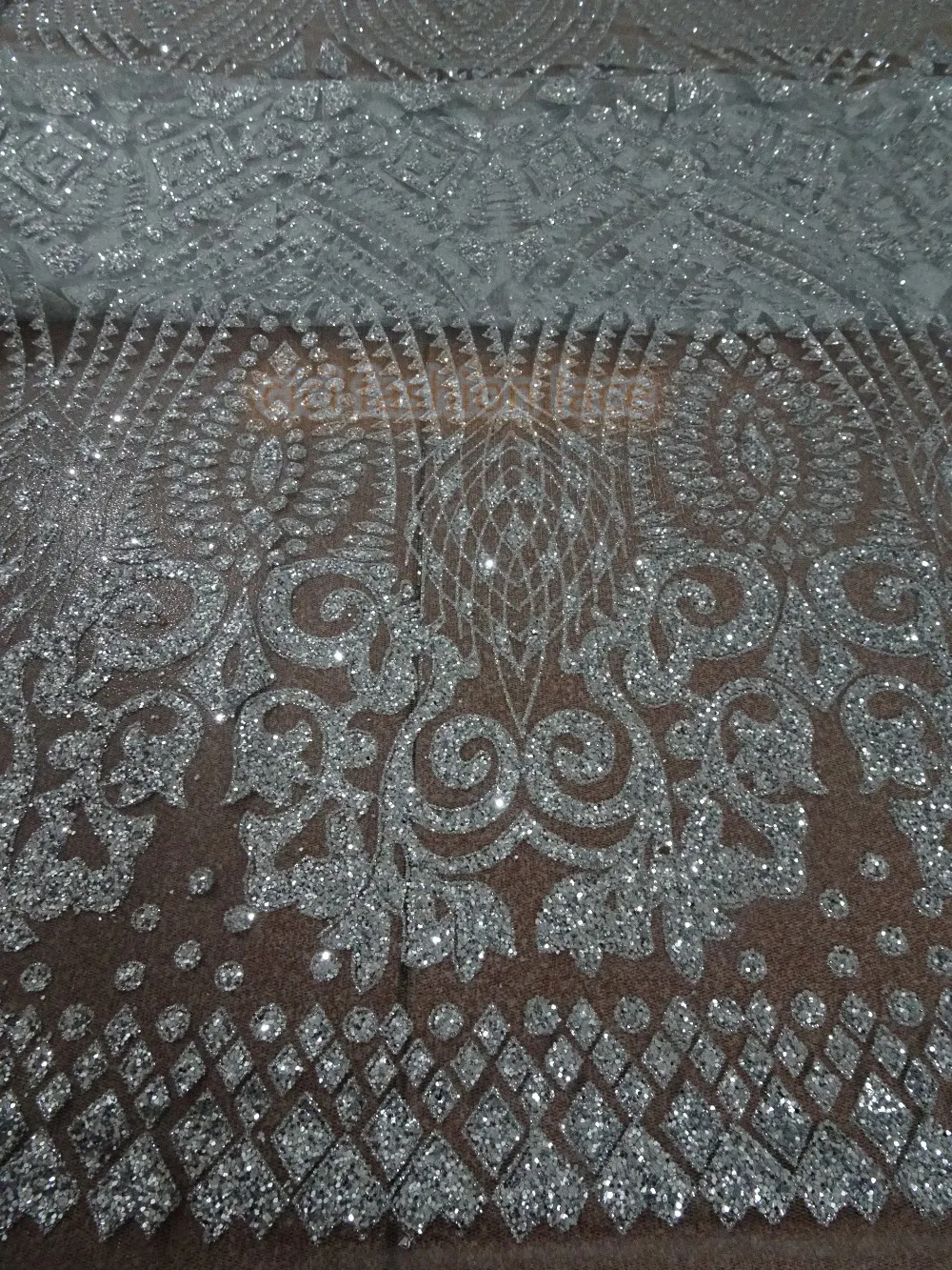 

High Quality CiCi-42088 African Nigerian Tulle Lace Fabric newest design French glitter Lace Fabrics in silver color