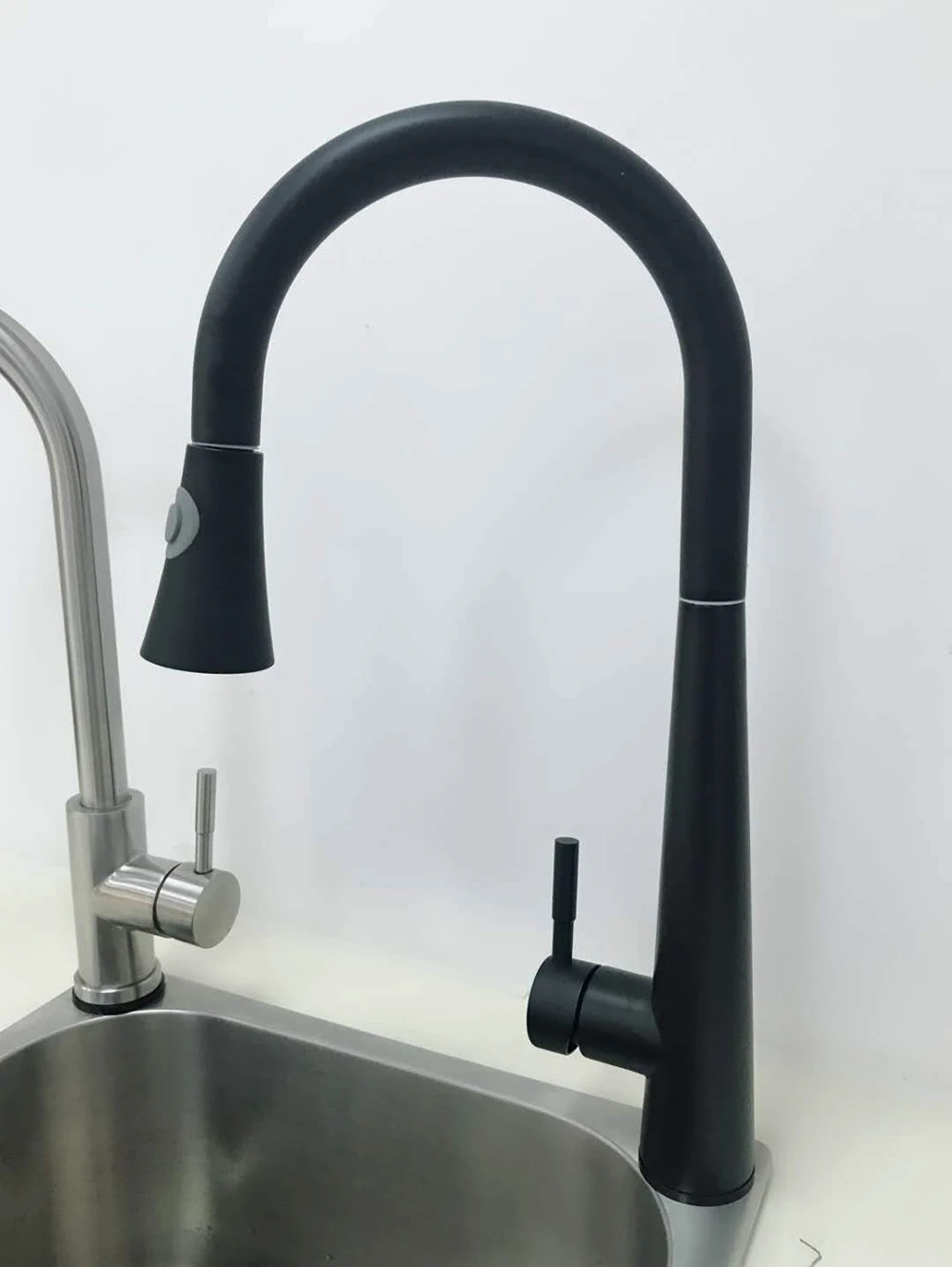 Black Touch Kitchen Faucet  (4)