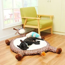 Finest Seller Cute Giraffe Soft Handcrafted Cozy Dog Beds Warm Cartoon Cat Fleece Couture Blanket Mat Pet Bed Cushion mascotas
