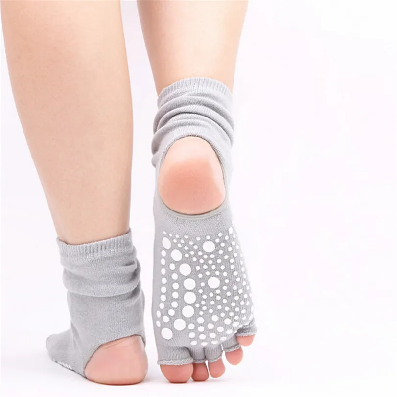

5 Finger Toe Backless Summer Women Sport Socks Solid Color Non Slip Silicone Ankle Socks for Yoga and Pilates Hot Sale 4FN