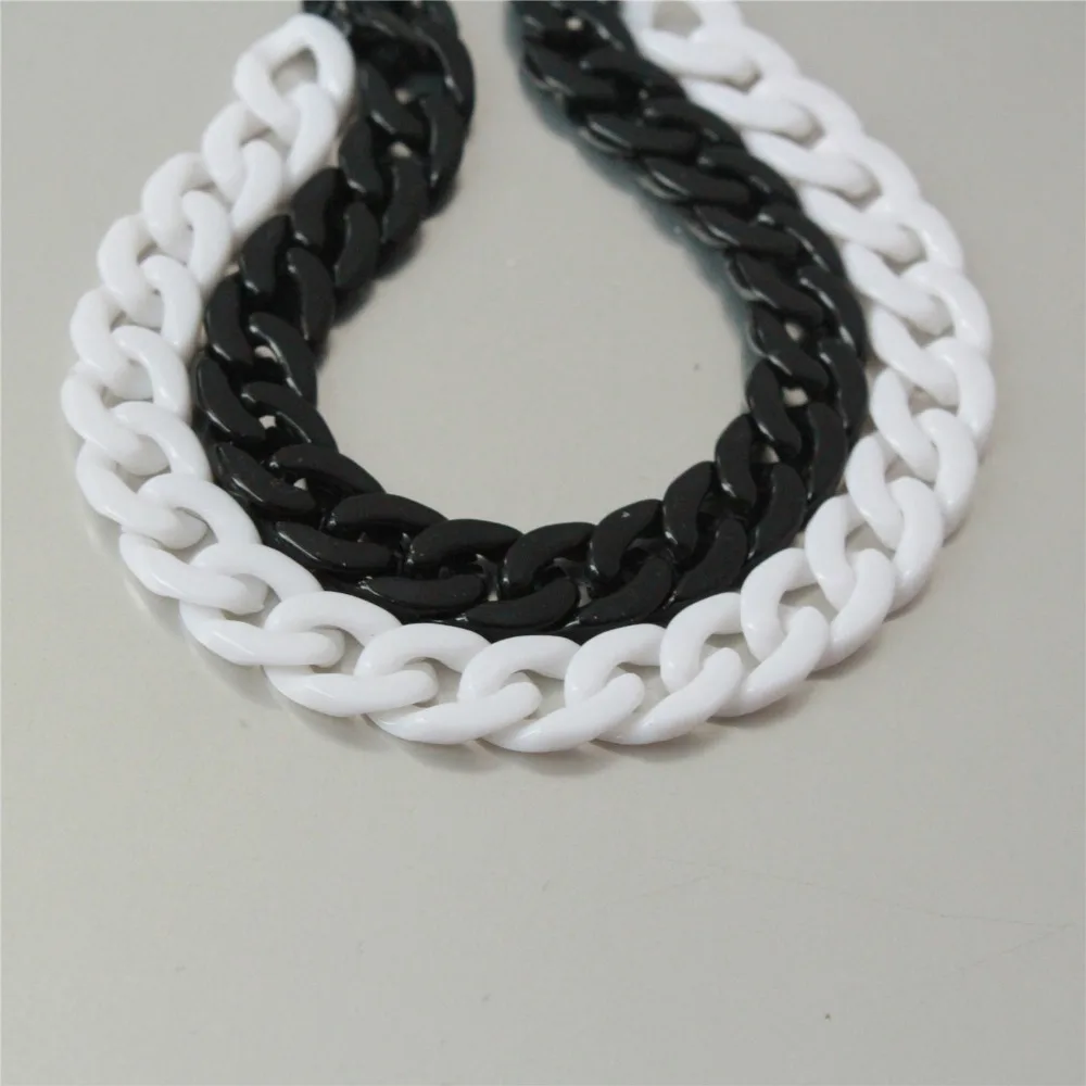 Plastic Cuban Link Chain Online, 57 