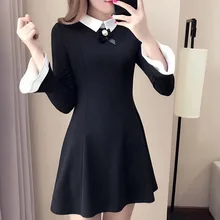 Vestido negro de una sola pieza vintage con mangas delgadas de bocina y temperamento cómodo a la moda para mujer