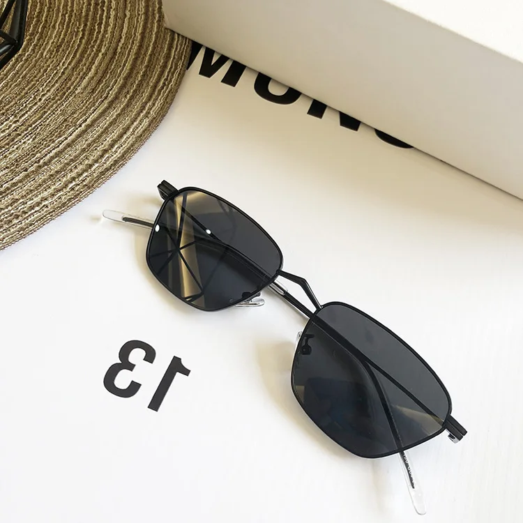Мода поляризованных солнцезащитных очков Для женщин Роскошные Дизайнерские высокое качество небольшой площади Солнцезащитные очки женские из металла симпатичные очки UV400