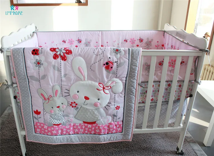 Постельное белье для новорожденных; розовый милый кролик; Комплект постельного белья для маленьких девочек; хлопковая Мягкая дышащая детская простыня; одеяло; юбка для кровати