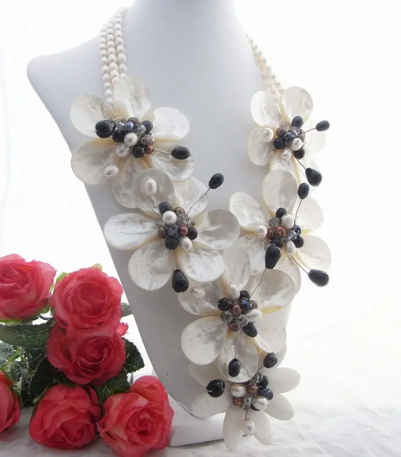 

Women's Excellent! Pearl&Shell Flower&Onyx Necklace