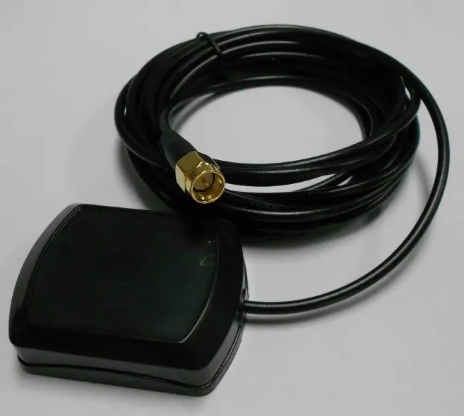 GPS Antenna with High Gain Satellite Receiving, 10MHz Bandwidth and 3