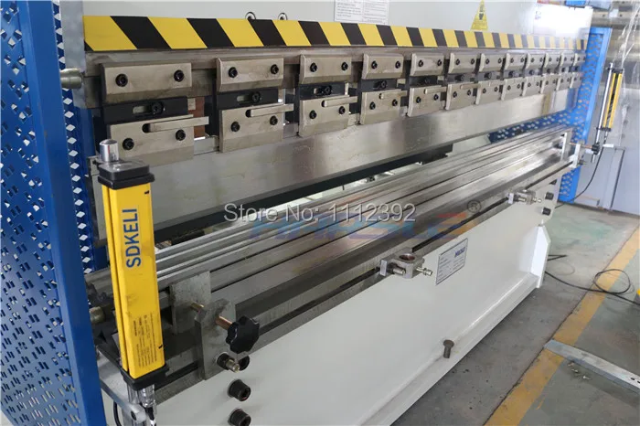 160T-2500-E21 Press brake-France (30)
