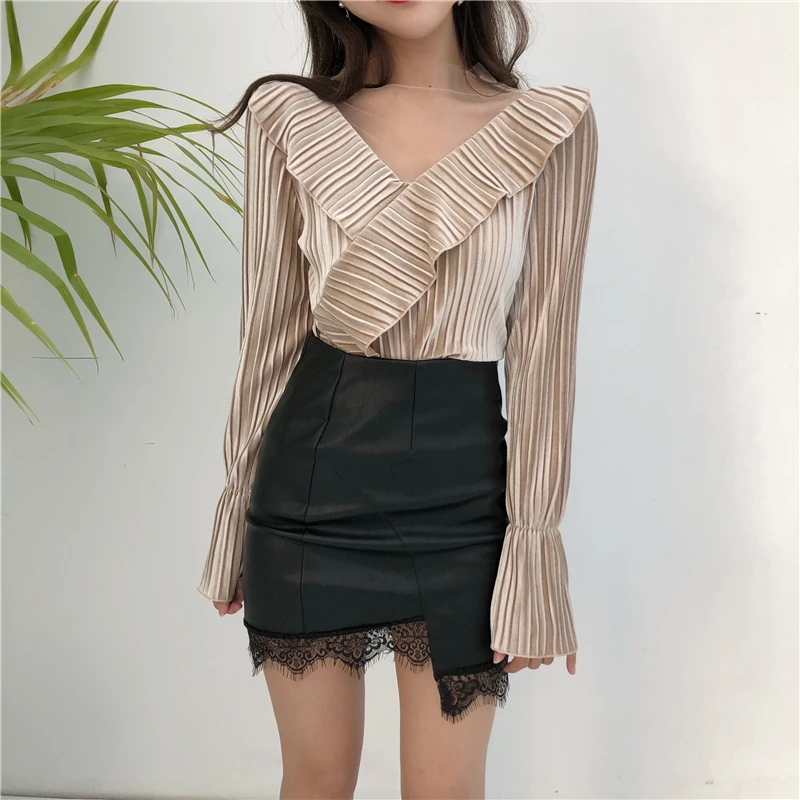 

Sexy Transparent Mesh Fake 2pcs Flare Sleeve Ruffles Velour Blouse Women Stylish Fashion Shirt 2019 New Camisas Chemises Femme