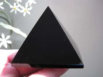 

NATURAL OBSIDIAN QUARTZ CRYSTAL PYRAMID HEALING 274g
