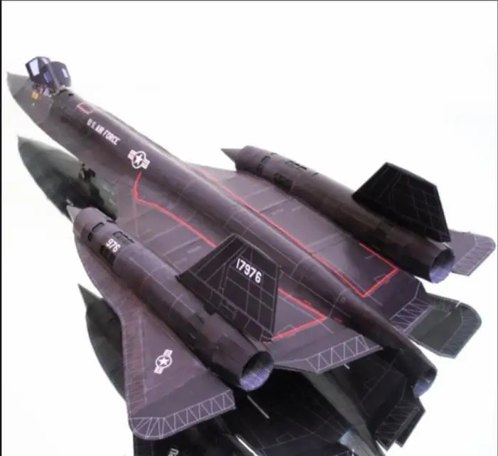 Нам Blackbird истребитель с 10 1 мм серый картон: 3D Бумага модель DIY