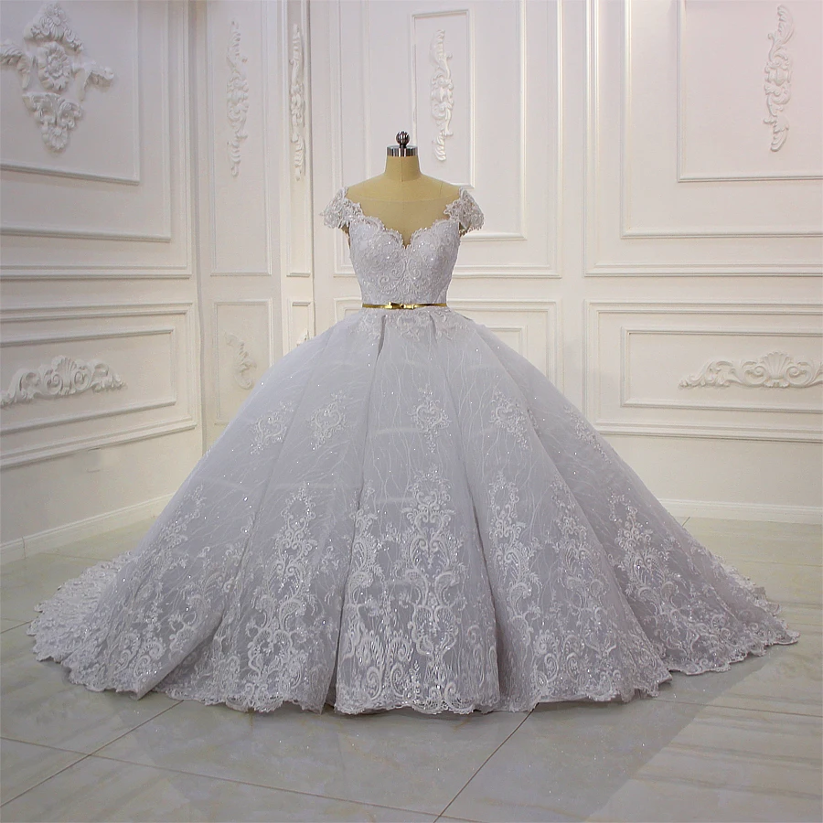 

Amanda Design Short Sleeve Lace Applique Pleat Snow White Wedding Dress