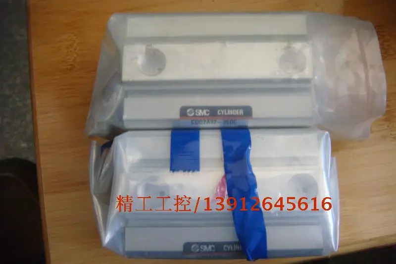

[SA] Positive! SMC new in original packaging thin cylinder CDQ2A32-35DC stock --2pcs/lot