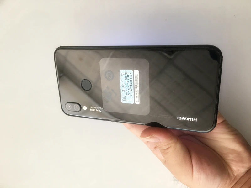 Huawei P20 Lite Nova 3e смартфон с 6 3 дюймовым дисплеем ОЗУ 4 Гб ПЗУ 128 ГБ Android 8 0 4G LTE 24