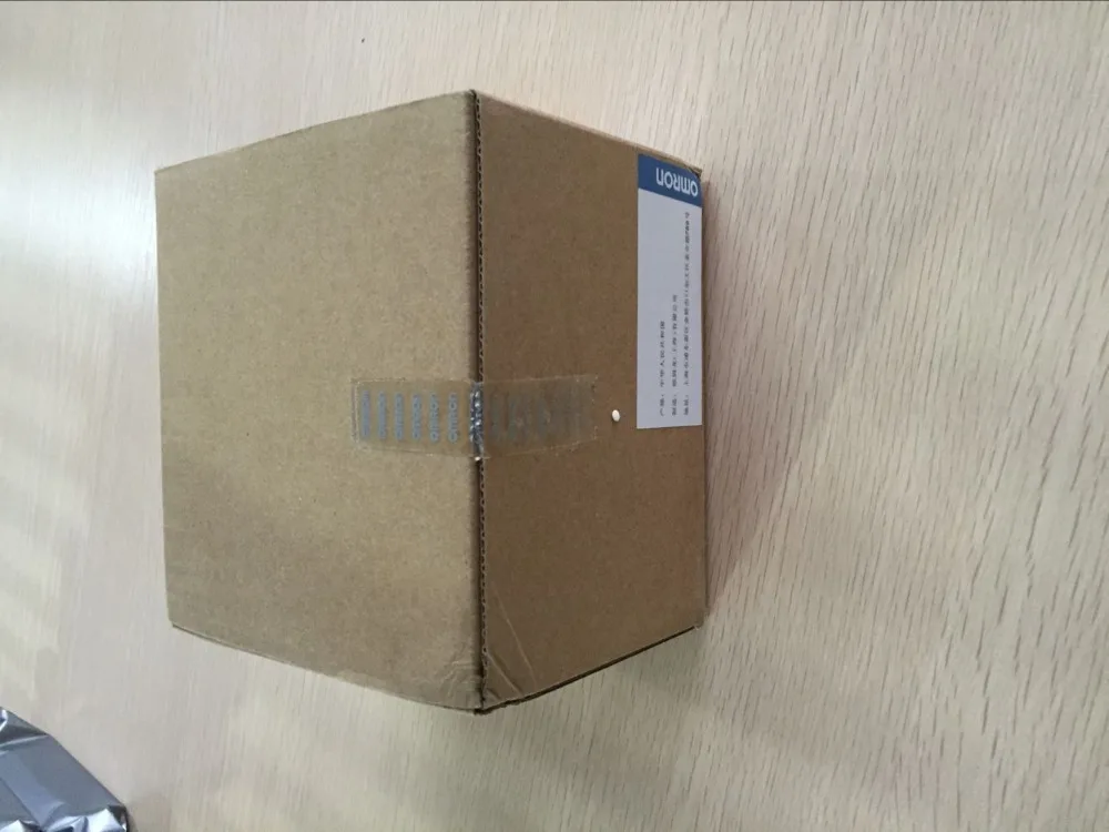 

PLC CPU CP1L-L20DT1-D  24DC input 12 point transistor output 8 point New&Original three months warranty