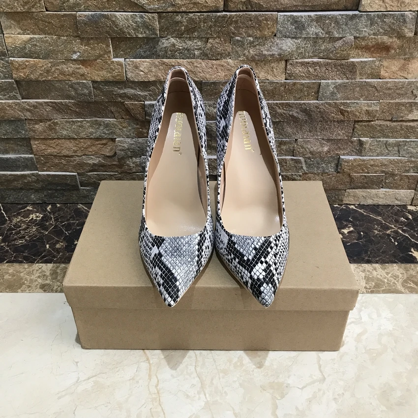 Большие размеры; женские туфли-лодочки; пикантные туфли на высоком каблуке с острым носком и принтом змеи; коллекция года; брендовая модная свадебная обувь для вечеринок; 120 мм