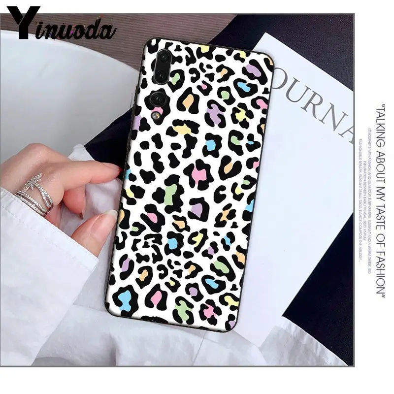 giraffe leopard tiger zebra Wild Print