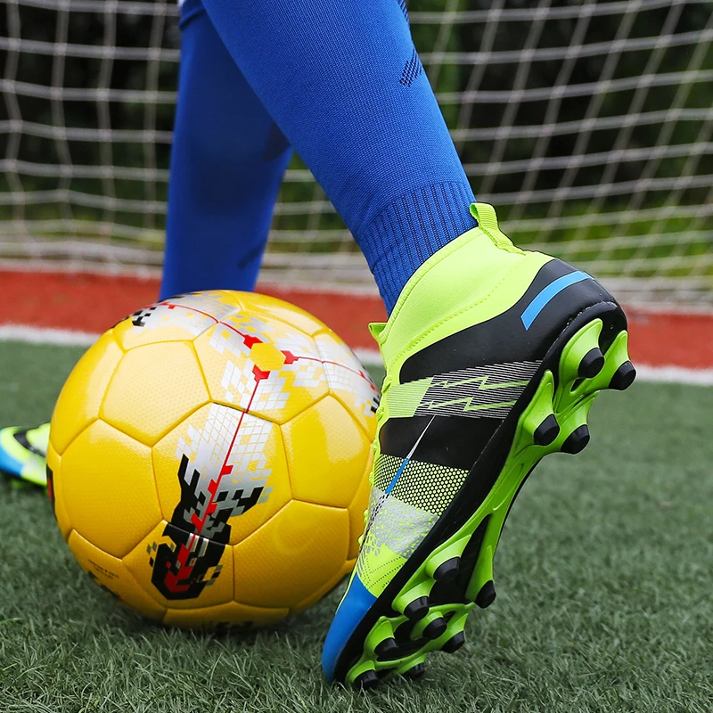 Высокие Нескользящие футбольные бутсы с длинными шипами; цветные кроссовки с мягкой подошвой; кроссовки для родителей и детей; Уличная обувь для тренировок и футбола