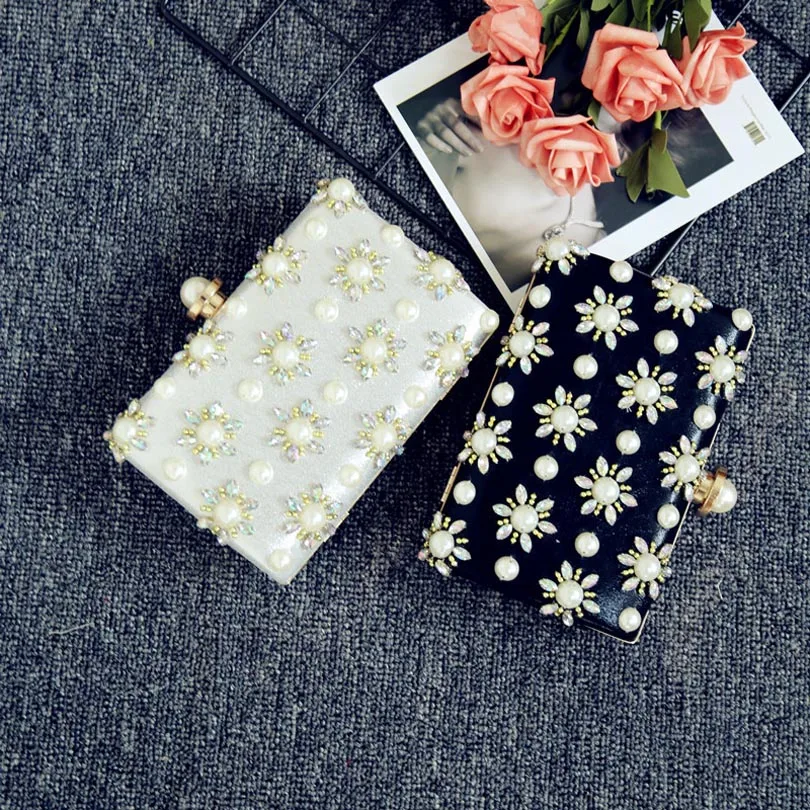 high quality women handmade Pearl flowers evening bags mini wedding dinner bags Party luxury day clutches Diamonds purse Bolsas