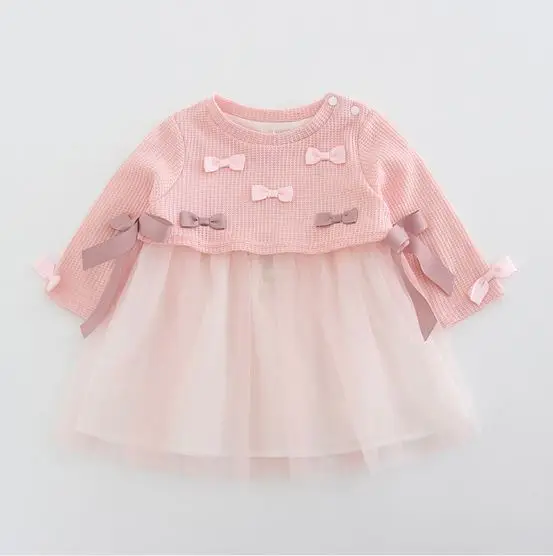 Новое Брендовое милое платье-пачка с бантом для маленьких девочек; сезон весна-осень вязаные сетчатые платья принцессы для маленьких девочек Одежда для новорожденных;