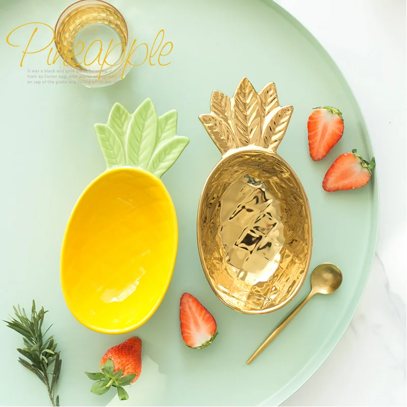 

3D European Golden Pineapple Ceramic Bowl Scandinavian Luxury Gold-plated Cute Fruit Dessert Bowl Jewelry Disk Photography Prop