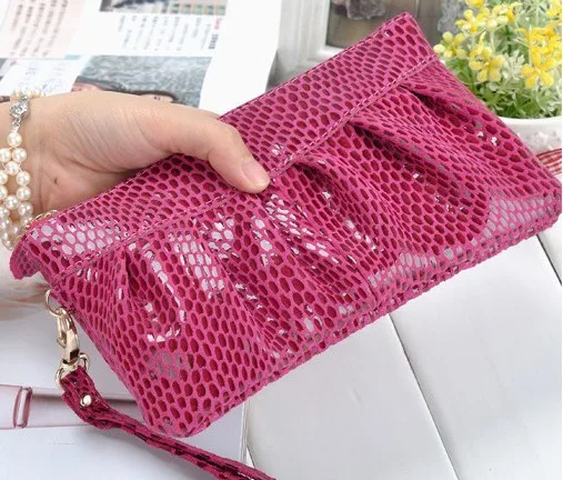 

Fashion Serpentine Women's Bag Genuine Leather Small Bag Soft Leather Hand Bag Day Clutches
