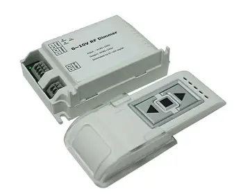 

DM015;0-10V Touch Panel Dimmer;AC90~240V input;1 channl 0-10V signal output