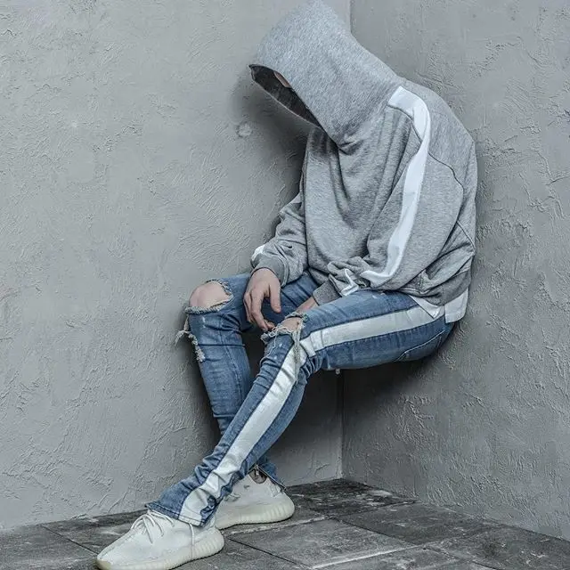 

New 2019 Stylish KANYE Knee Hole Side Zipper Slim Distressed Jeans Men Brand Bieber FOG Ripped Jeans For Men White Stripe Pants