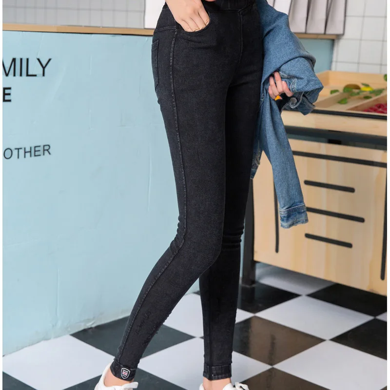Autumn ladies new decorative hole denim leggings Fat MM large size slim, hip pencil pants / feet pants Autumn ladies new decorative hole denim leggings Fat MM large size slim, hip pencil pants / feet pants