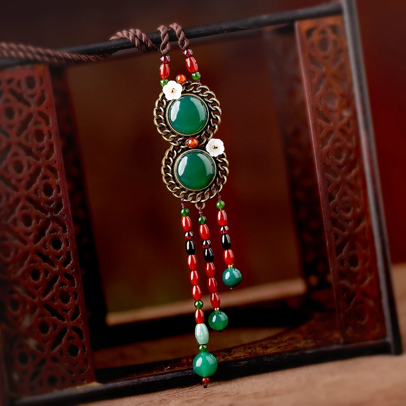

Jade Chain long paragraph retro pendant accessories wild agate ornaments green ornaments pendant female sweater chain
