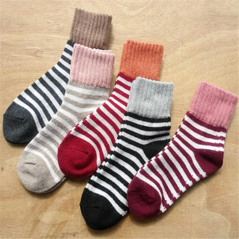 Johnature 5 pairs/lot Women Warm Wool Socks Winter Autumn Thick Christmas Gift Beer Cute Japanese Cartoon Animals Female Socks Johnature 5 pairs/lot Women Warm Wool Socks Winter Autumn Thick Christmas Gift Beer Cute Japanese Cartoon Animals Female Socks